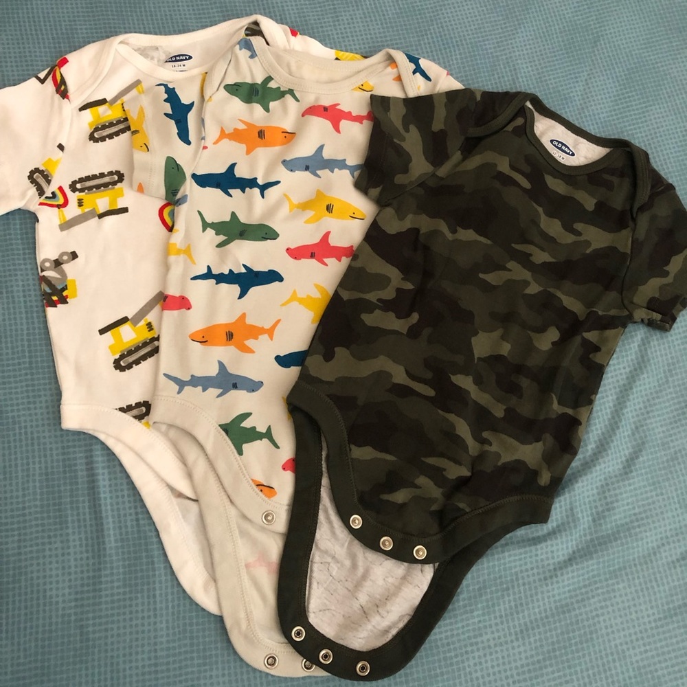 Old NavyBaby onesies